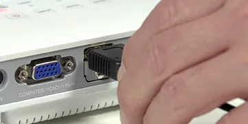 HDMIコードを接続